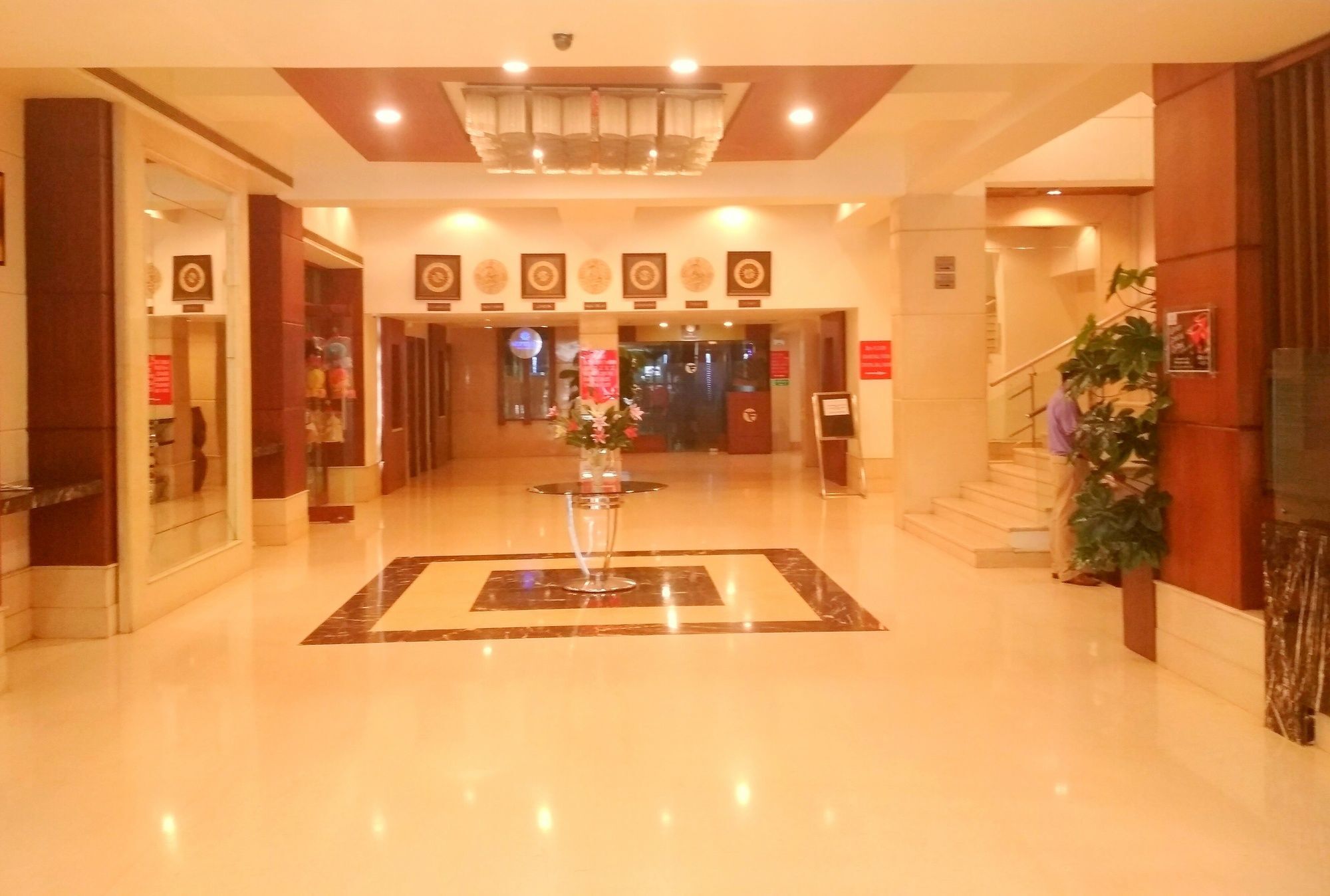 Fortune Murali Park Hotel Vijayawada Bagian luar foto